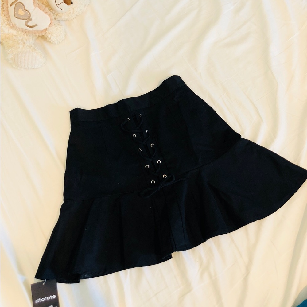 black mini skirt